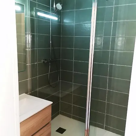 La Cigale En Appartement *